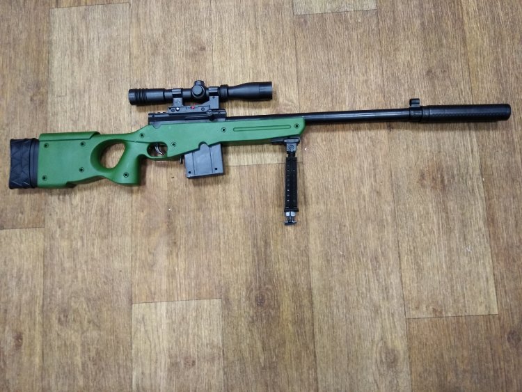 Снайперская пневматическая винтовка с лазерным прицелом и глушителем М03А
